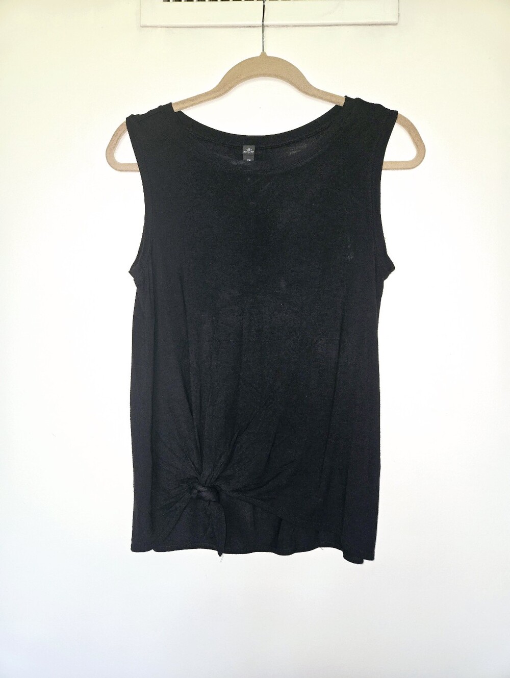 Lord & Taylor Design Lab Black Sleeveless Knot-Front Tank